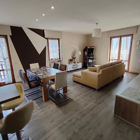 Appartamento Chentre En Ville - A 2 Passi Dal Centro - Parcheggio Gratuito - Cir-Vda-Aosta-0073 外观 照片