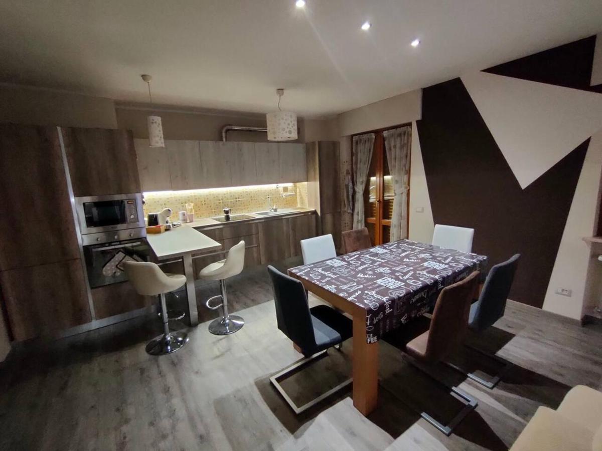 Appartamento Chentre En Ville - A 2 Passi Dal Centro - Parcheggio Gratuito - Cir-Vda-Aosta-0073 外观 照片